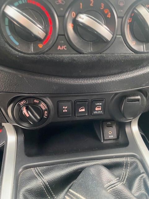 Nissan Navara 2.3 dCi 4WD Double Cab N-Connecta..AUTOCARRO 5 POSTI CON CASSONE!!