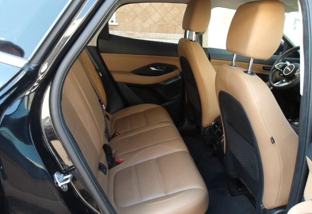 Jaguar E-Pace E PACE 2.0D I4 163 CV SE AUTO AWD ( FARI LED - PELLE VIRTUAL COCKPIT PDC NAVI MIRROR )