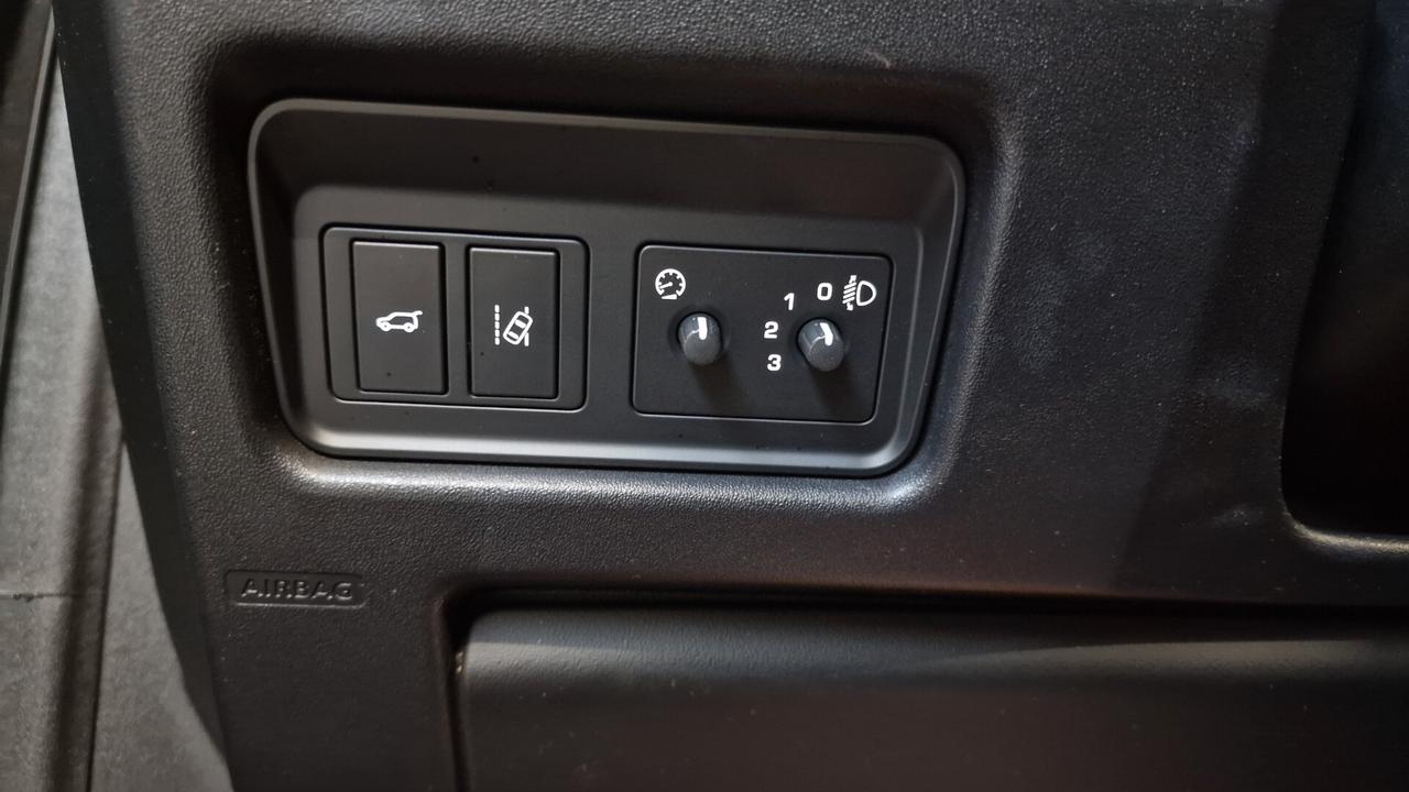 Land Rover Discovery Sport 2.0 TD4 180 CV HSE Luxury