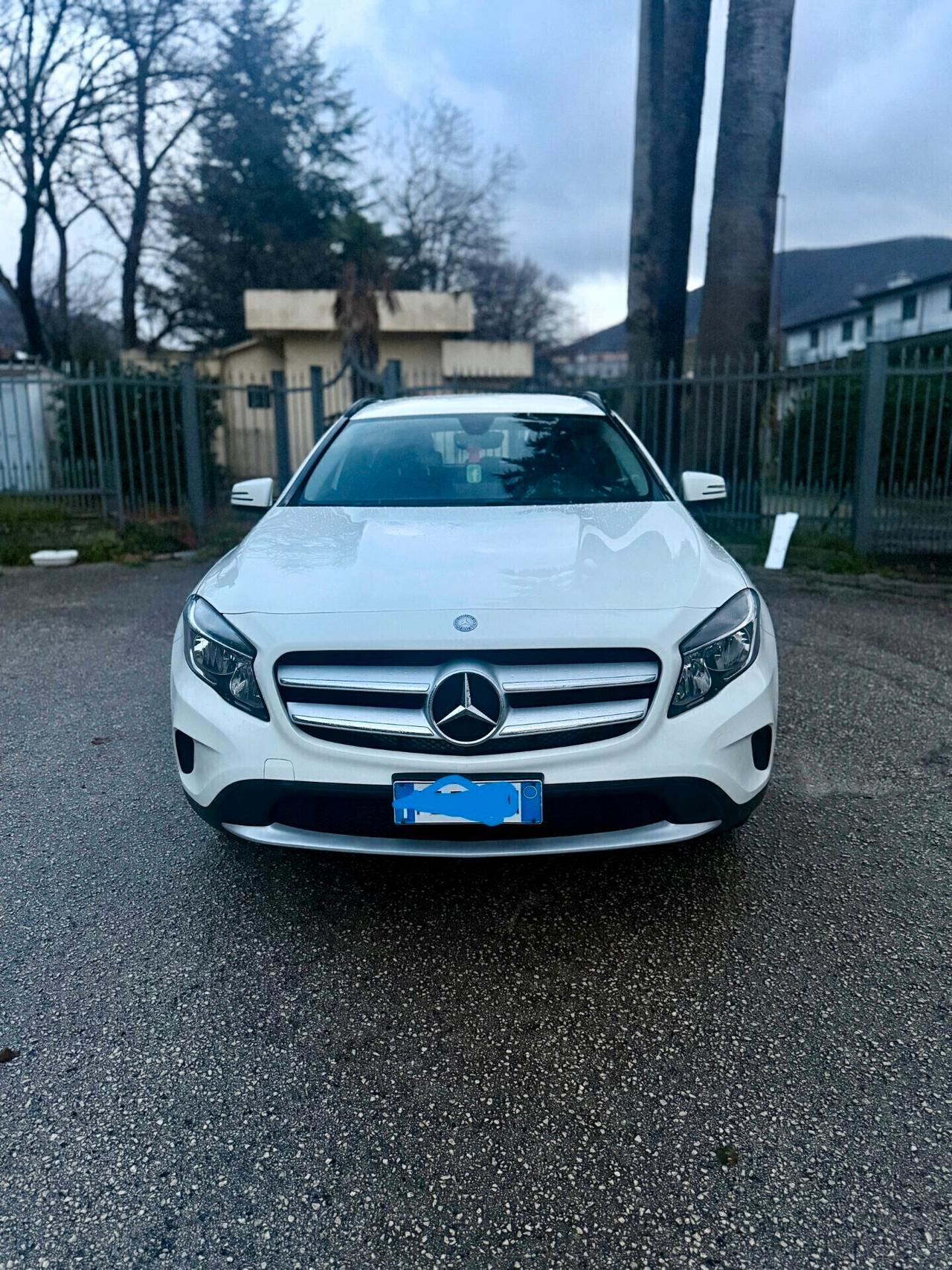 Mercedes-benz GLA 200 D Business