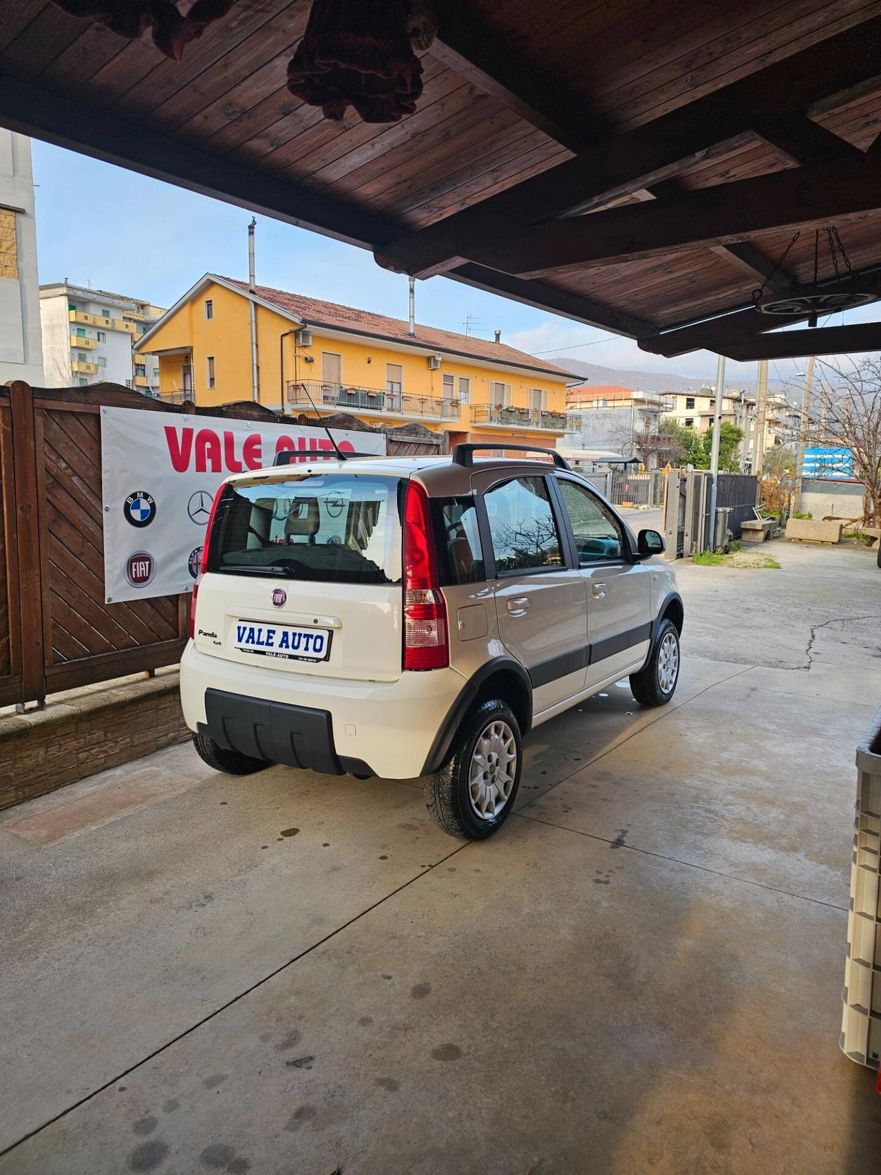 Fiat Panda 1.3 MJT 16V DPF 4x4 Climbing