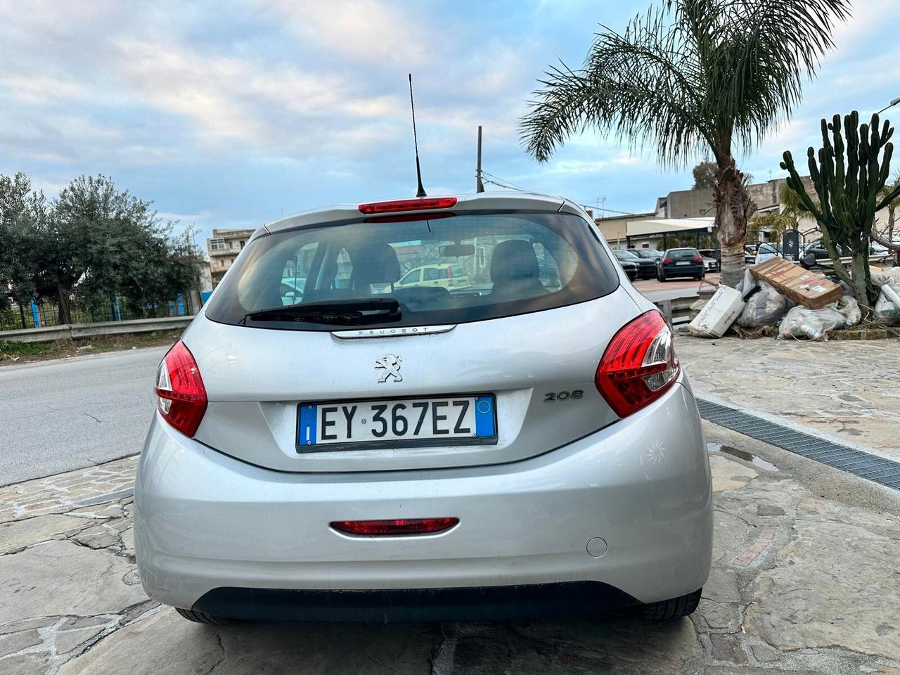 Peugeot 208 BlueHDi 100 5 porte GT Line