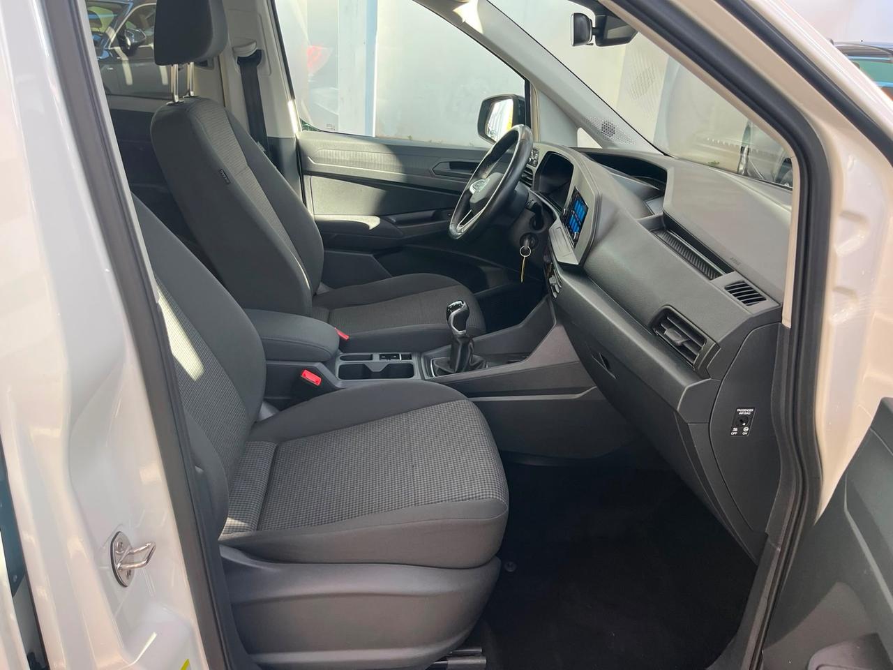 Volkswagen Caddy 2.0 TDI 102 CV Space Maxi 7 POSTI