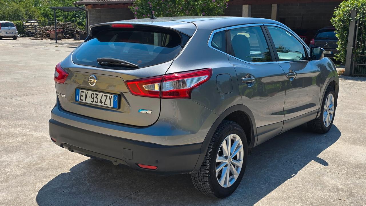 Nissan Qashqai 1.5 dCi DPF Tekna