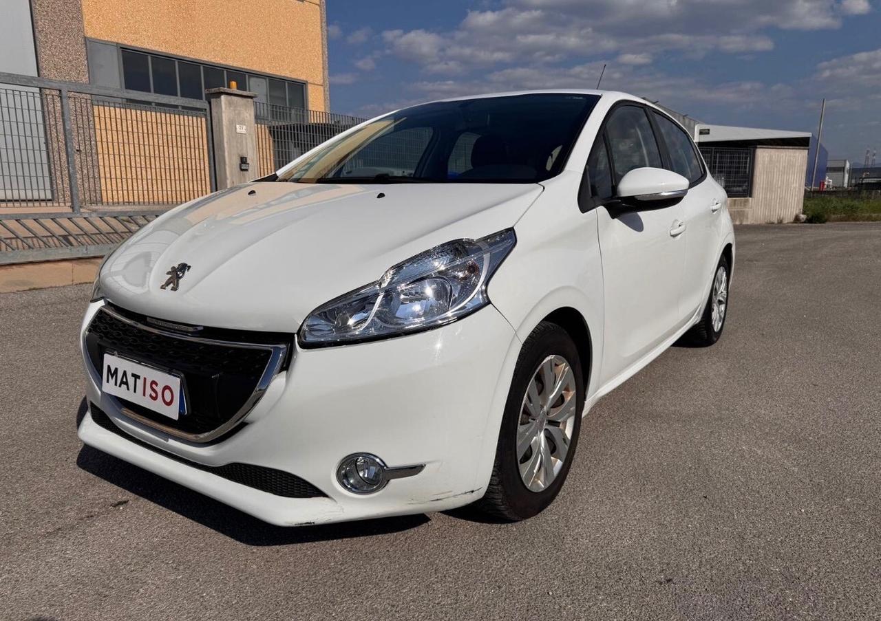 PACCHETTO : PEUGEOT 208 + OPEL CORSA (LEGGERE)