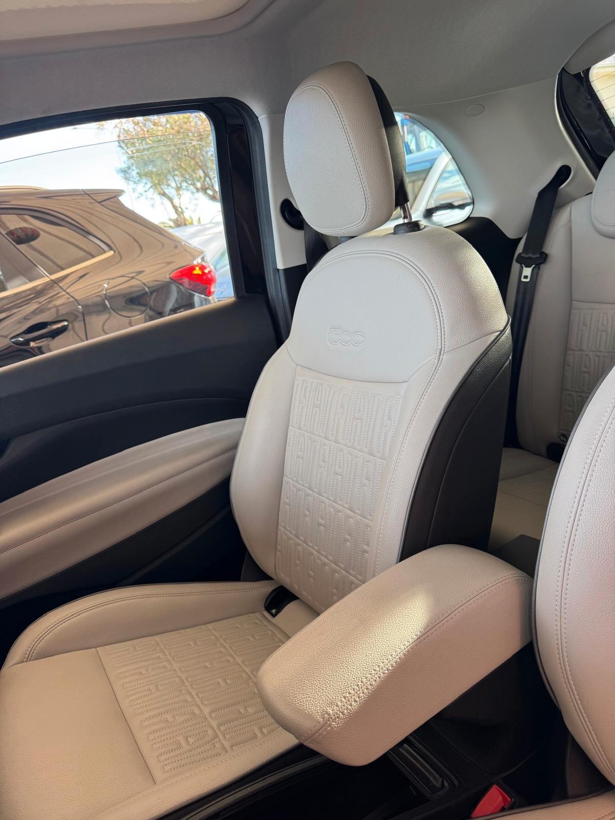 Fiat 500 500e Berlina 42 kWh La Prima