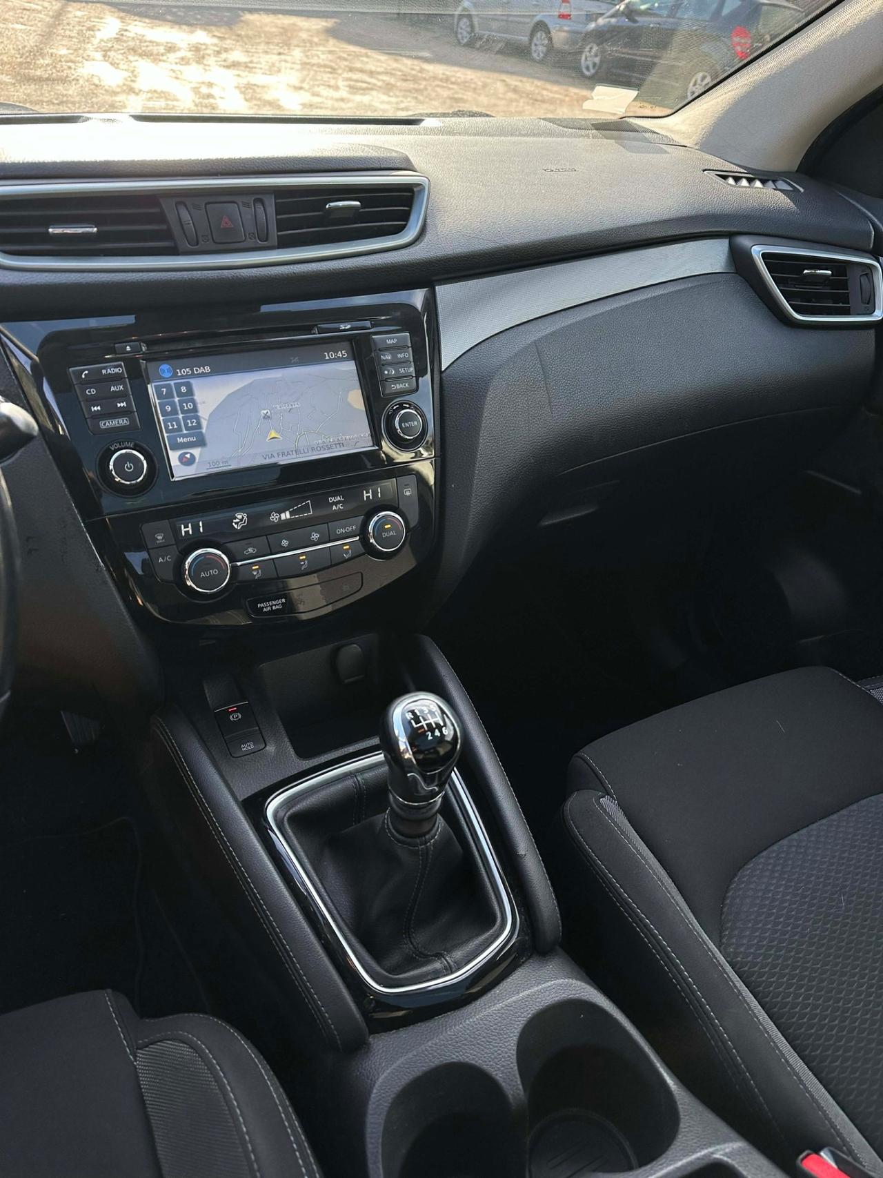 Nissan QASHQAI 1.5 dCi TEKNA EU6B TETTO FULLOPT KMCERT