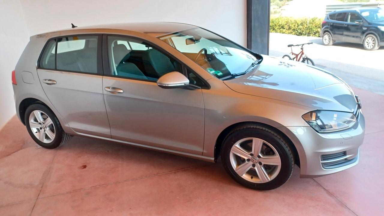 Volkswagen Golf Business 2.0 TDI 5p. Highline BlueMotion Technology
