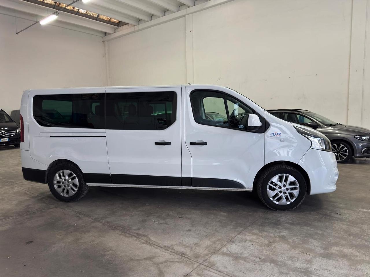 Renault 9 Posti – Anno 2018 – Ottimo stato, pronta all'uso