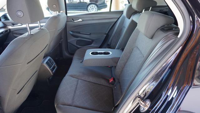 VOLKSWAGEN Golf 1.0 eTSI EVO DSG Life