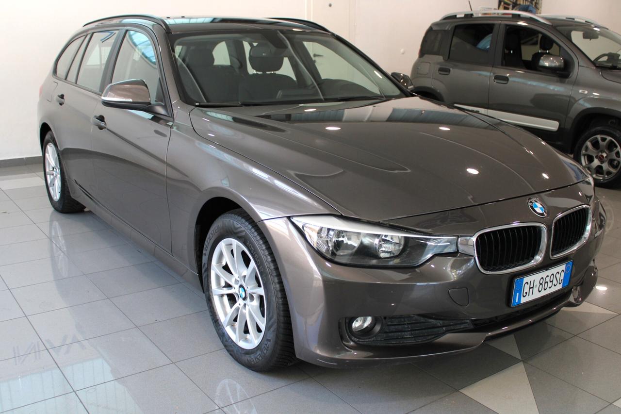 BMW 316D Touring 2.0 Business - 2015