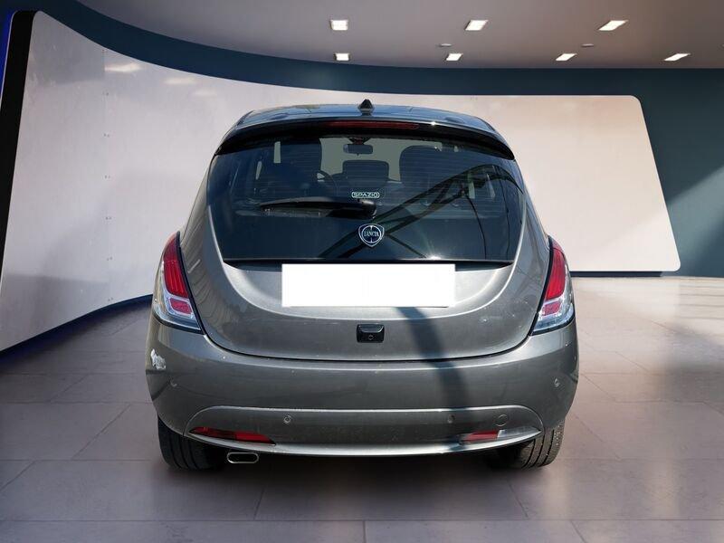 Lancia Ypsilon NUOVA My24 402 Platino 1.0