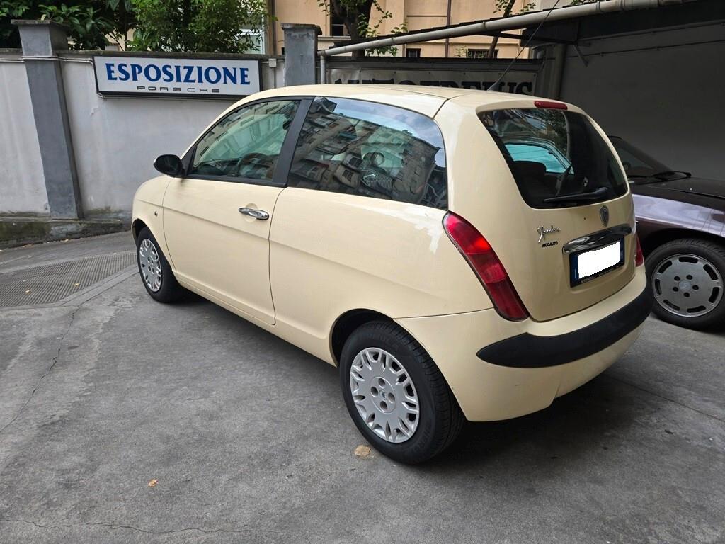 Lancia Ypsilon 1.2 Argento