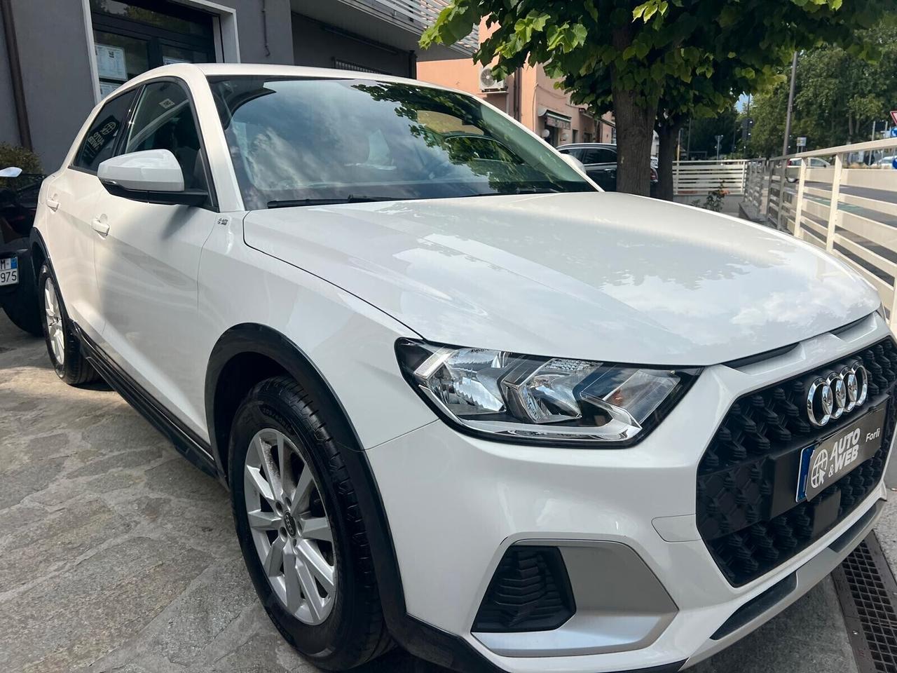 AUDI A1 ALLSTREET 30 TFSI S-TRONIC BUSINESS NEOP 15.800 km