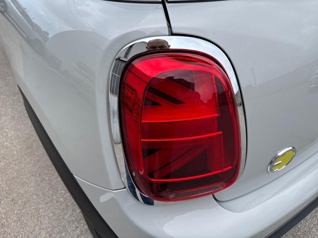 Mini Cooper SE 3p Classic auto