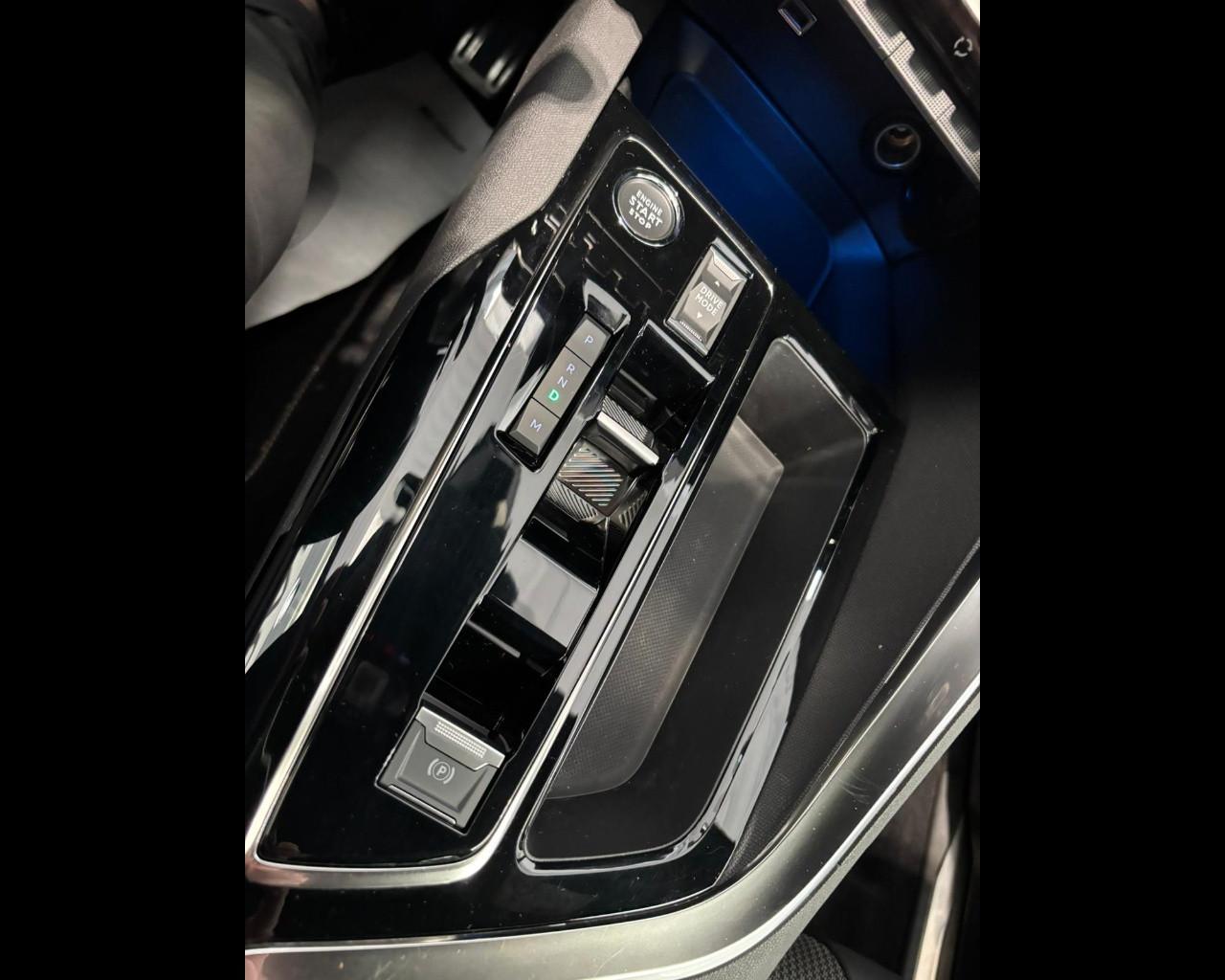 PEUGEOT 5008 II 2021 - 5008 PURETECH 130 S&S EAT8 - GT