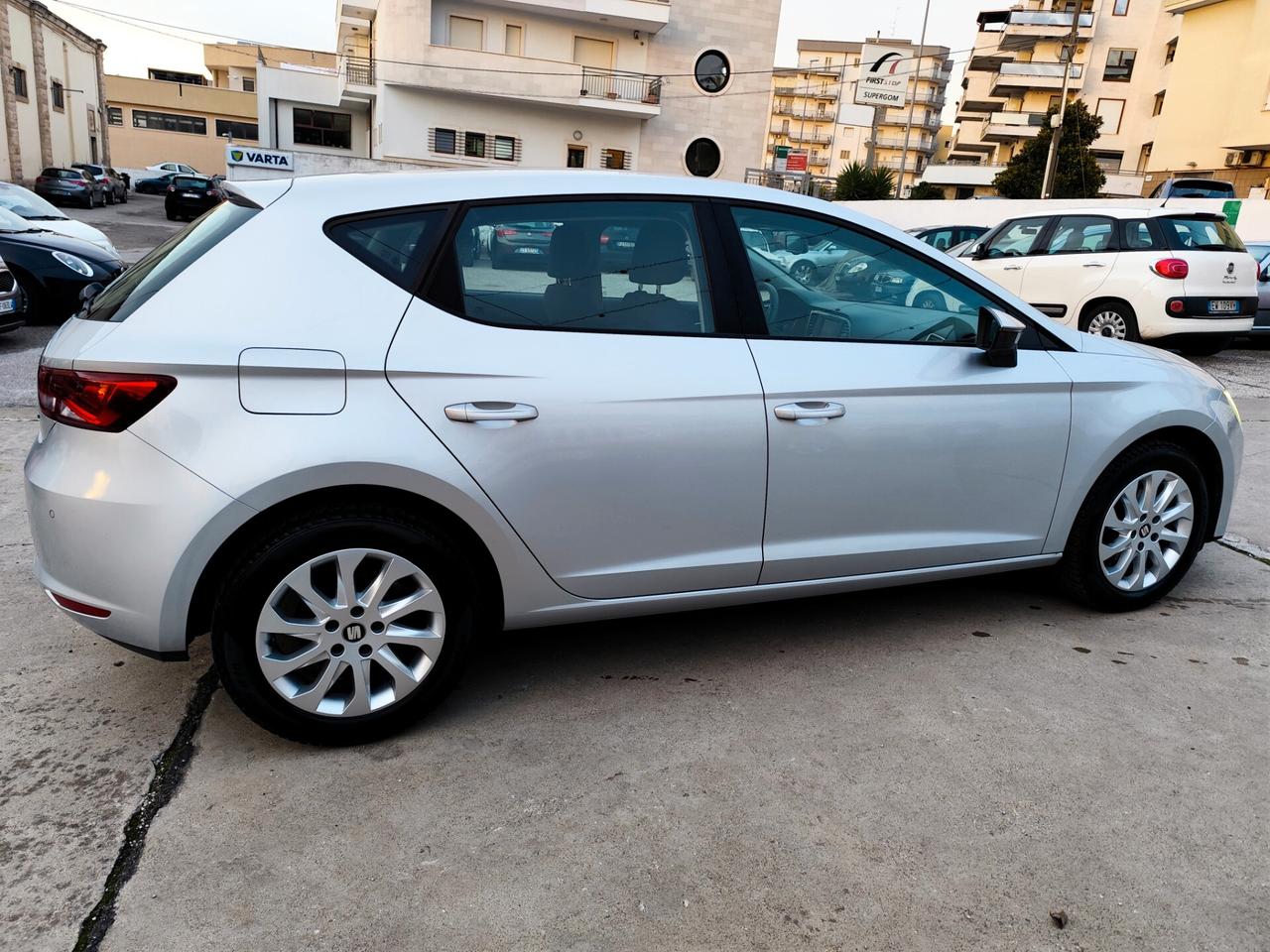 Seat Leon 1.6 TDI 90 CV 5p. Reference