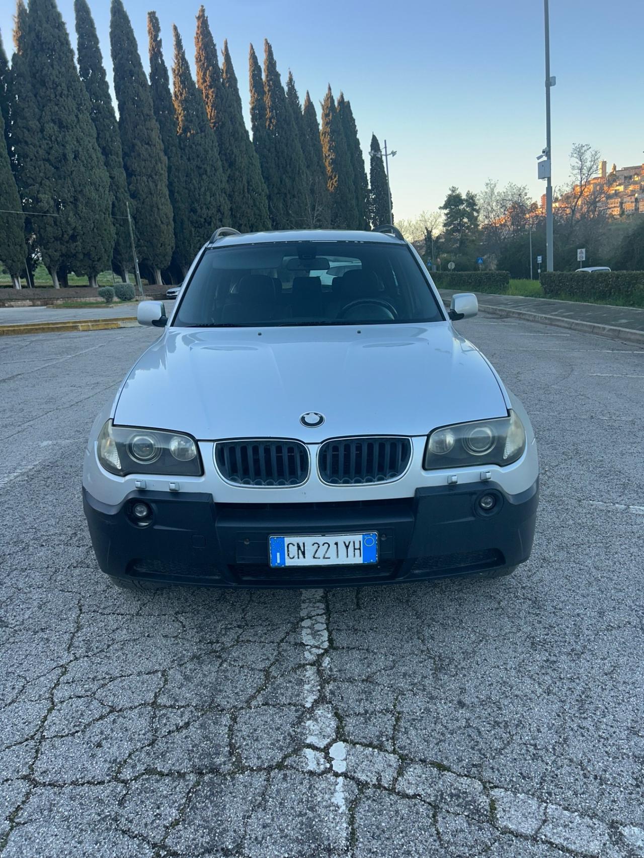 Bmw X3 2.0d cat Futura