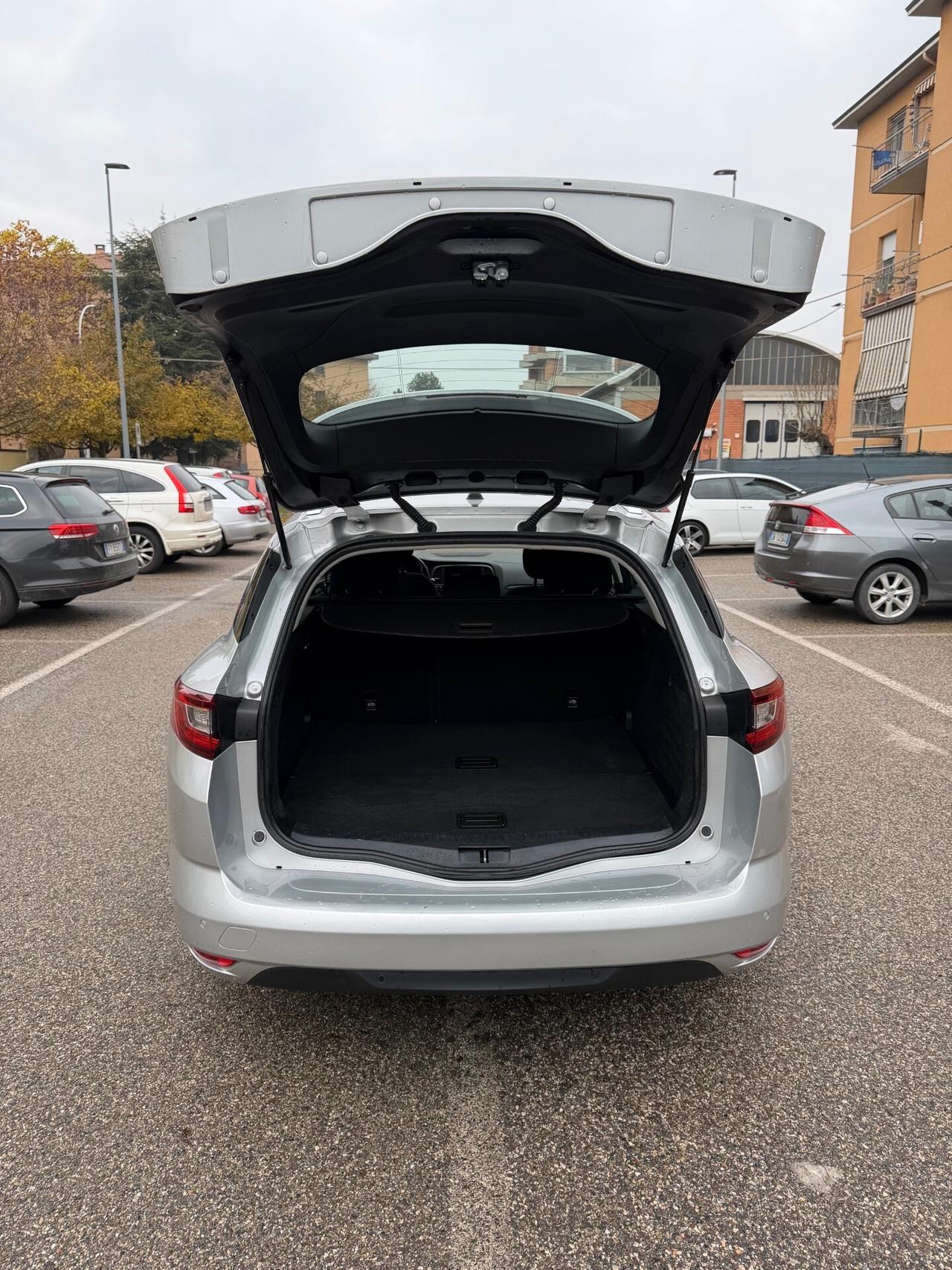 Renault Megane Sporter 1.5 dci - NEOP. - 12 MESI DI GARANZIA -