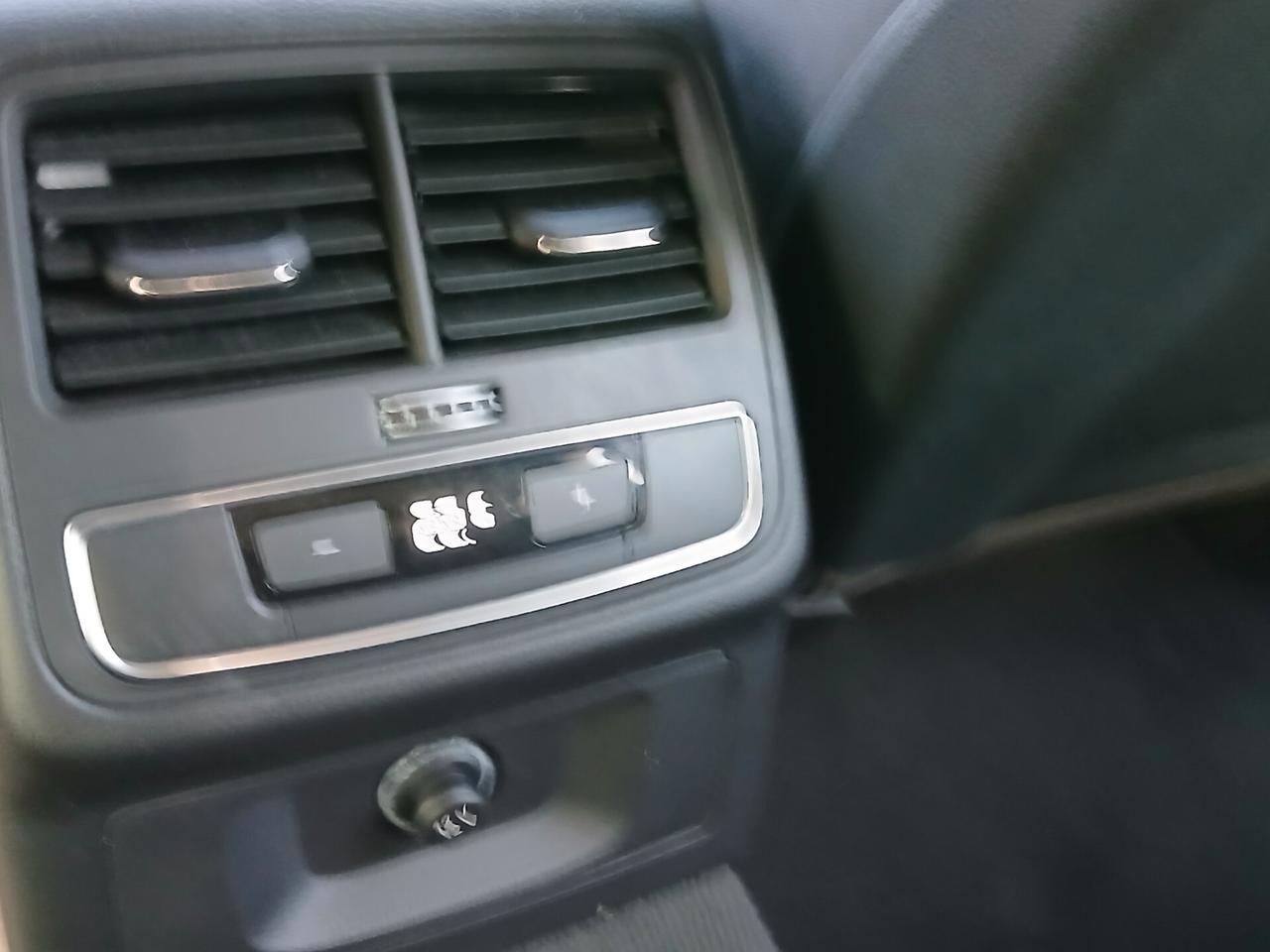 Audi A4 30 TDI/136 CV S tronic Business Advanced