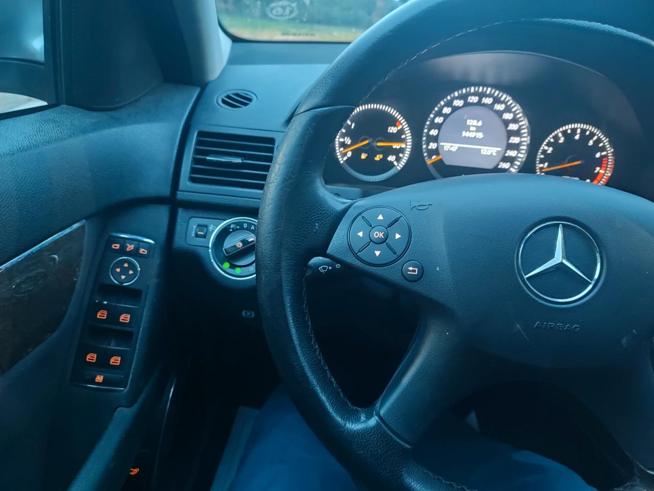 MERCEDES C200 BERLINA A METANO POCHI KM GANCIO TRAINO