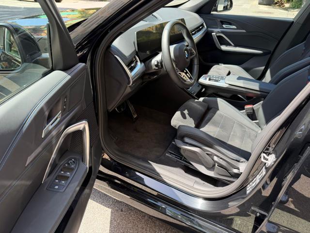 BMW X1 20d-Xdrive Msport-Hybrid 48V-Panorama-Full
