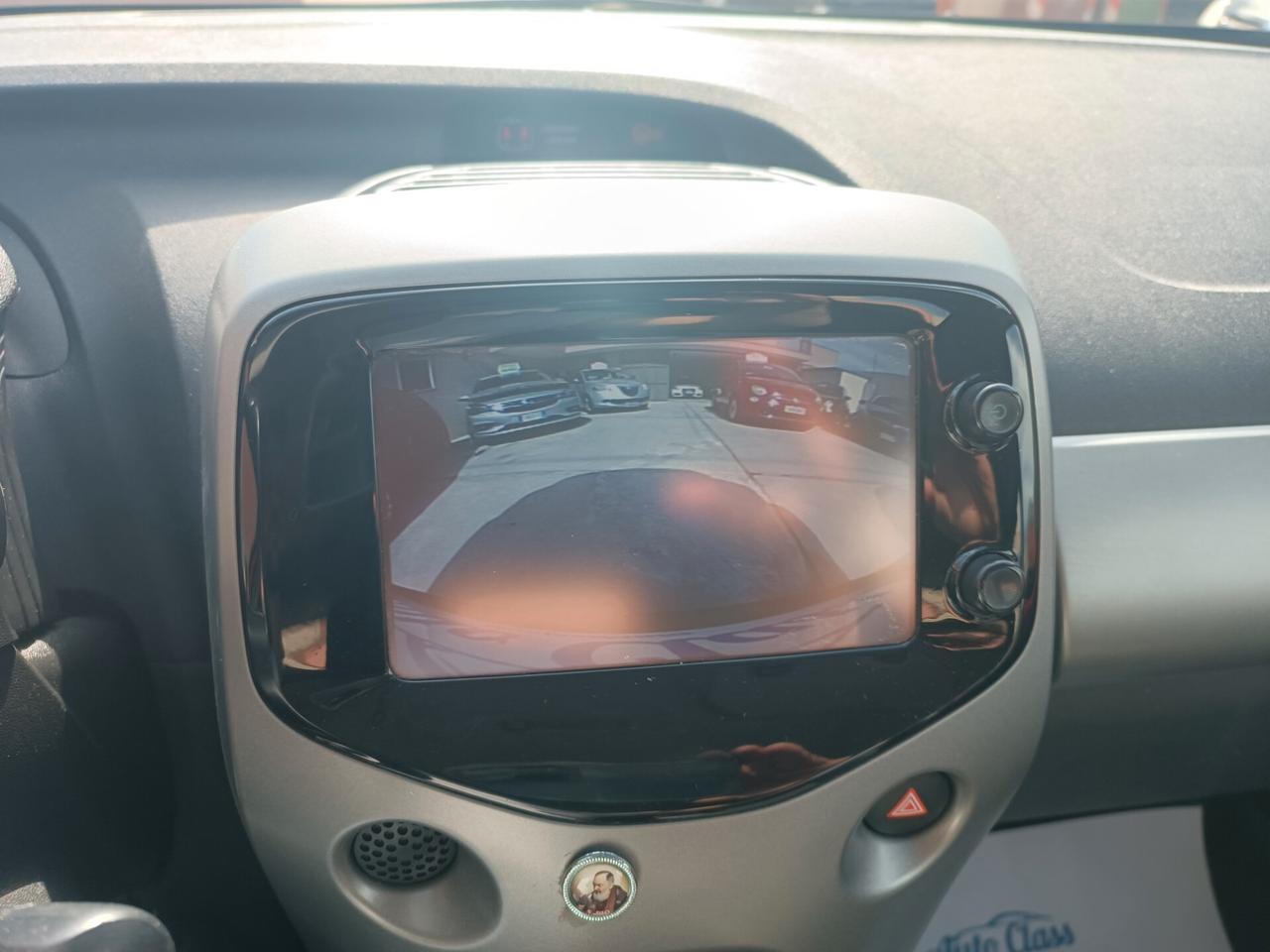 Toyota Aygo 1.0 VVT-i 69 CV 5 porte x-cool