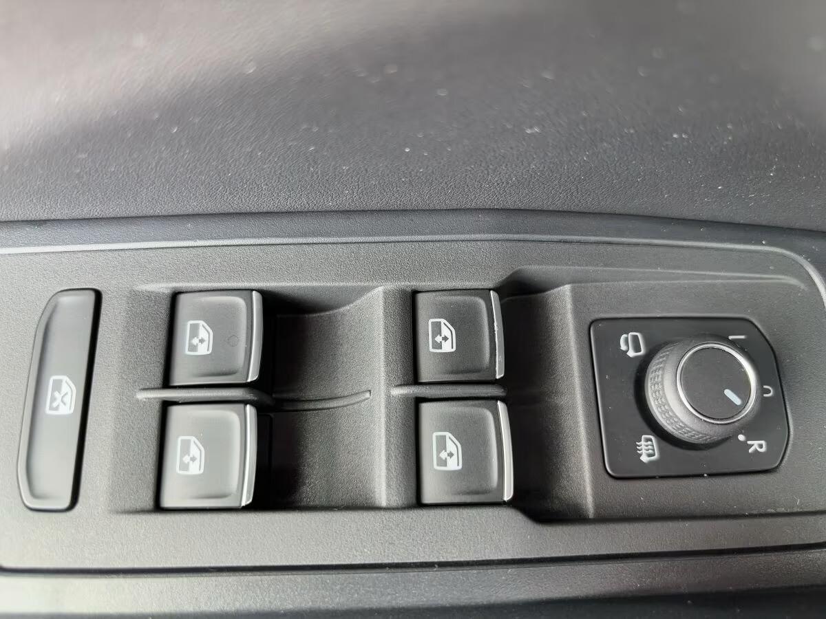 Volkswagen T-Roc 2.0 TDI SCR R-Line
