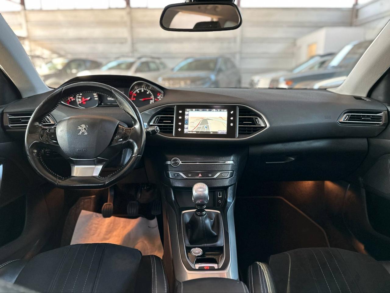 Peugeot 308 BlueHDi 150 S&S SW Allure