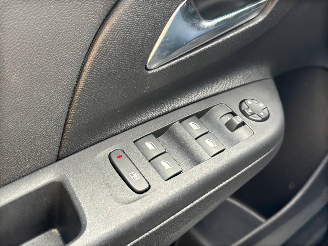 Opel Corsa 1.2 Elegance s&s 75cv con CarPlay