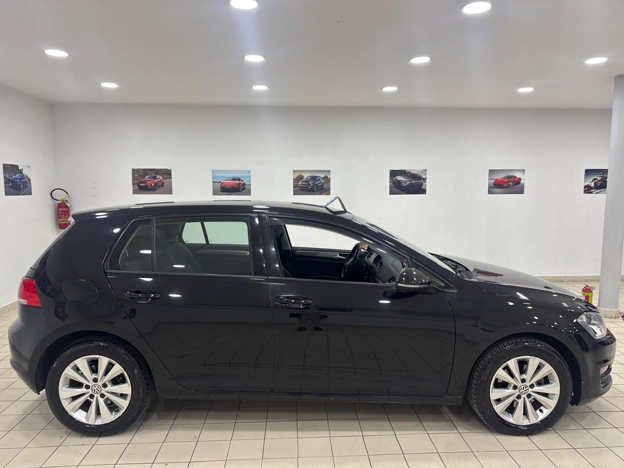Volkswagen Golf 7 1.6 TDI 2016 full optional