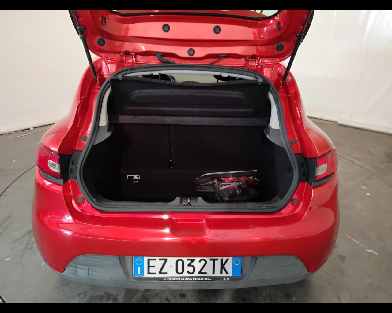 RENAULT Clio IV 2012 - Clio 5p 1.2 Live Gpl 75cv