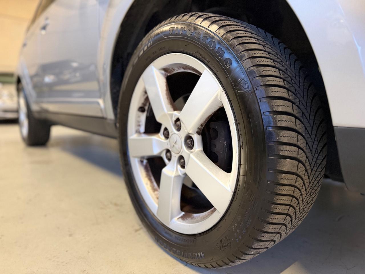 Mitsubishi Outlander 2.2 DI-D Instyle 7 p.ti DPF POSTI