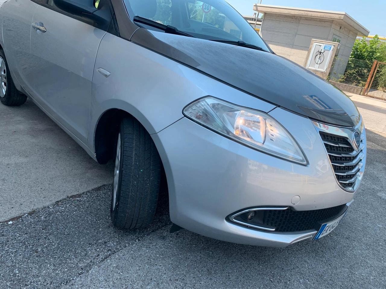 Lancia Ypsilon 1.3 MJT 95 CV 5 p. S&S Neopat.
