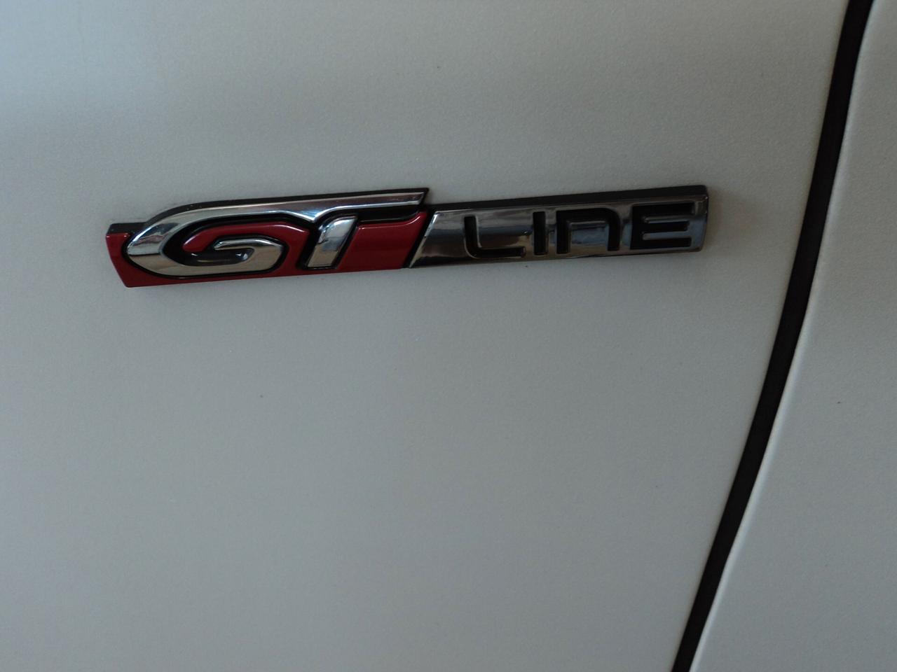 Peugeot 208 BlueHDi 100 5p. GT Line ICE White