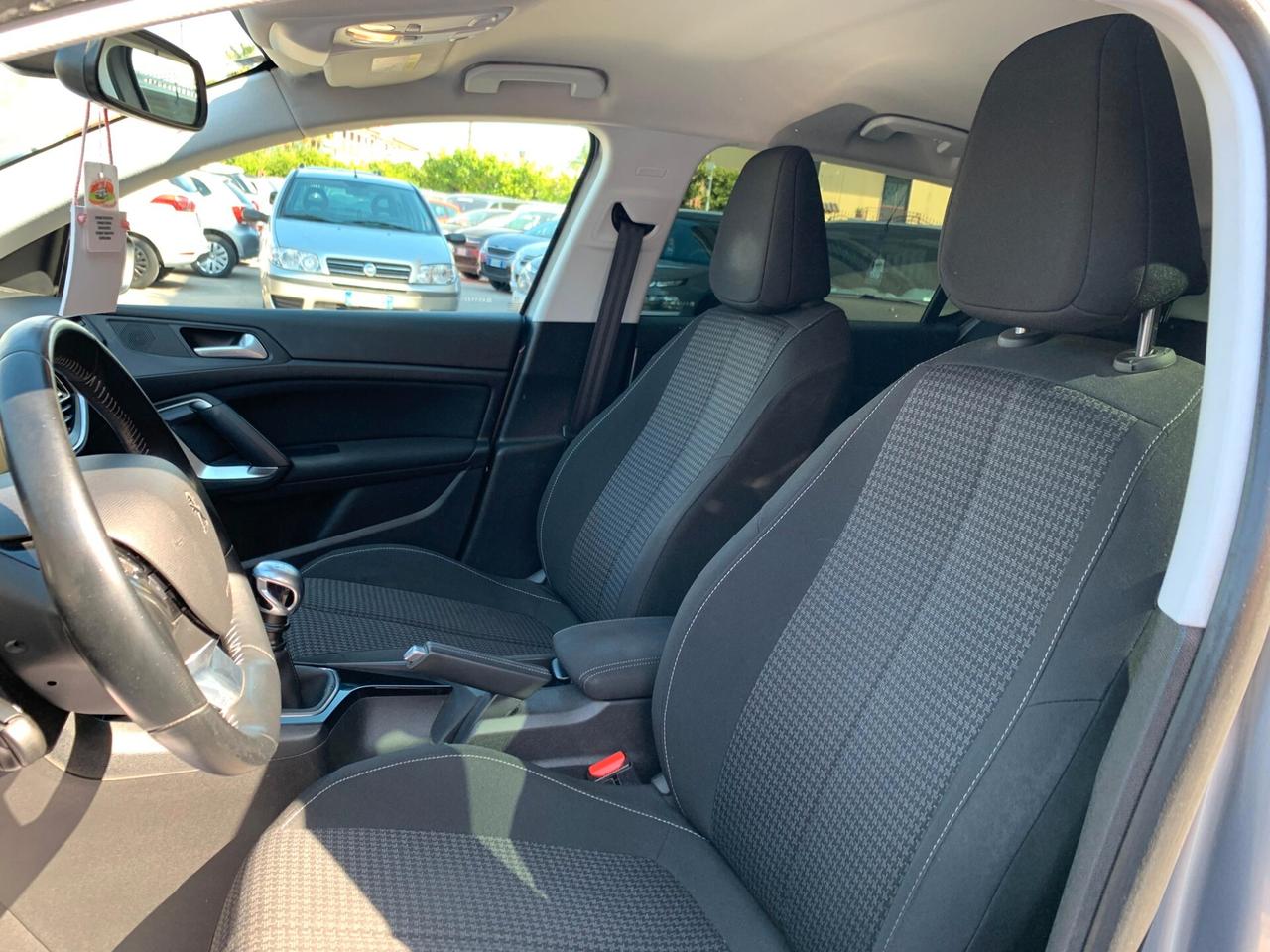 Peugeot 308 BlueHDi 120 S&S EAT6 Allure