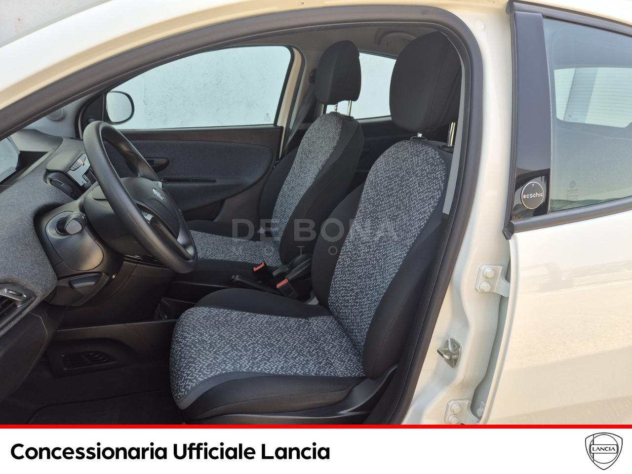 Lancia Ypsilon 1.0 firefly hybrid gold s&s 70cv