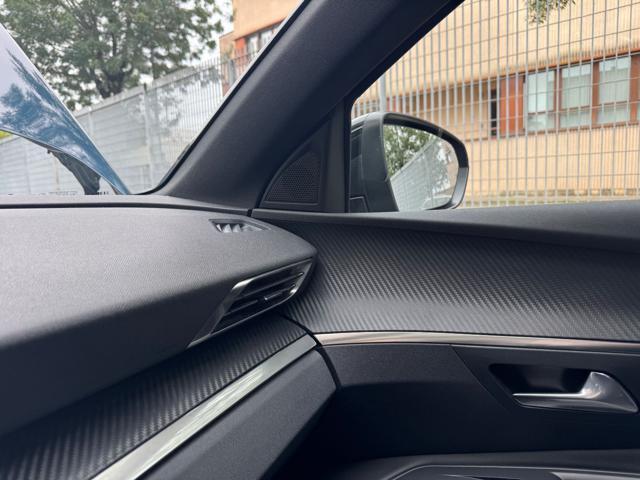 PEUGEOT 3008 PureTech Turbo 130CV Allure Pack NAVI+RETR.