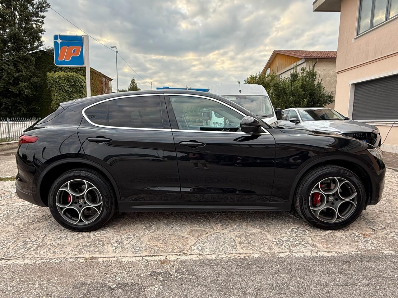 Alfa Romeo Stelvio 2.2 Turbodiesel 210 CV AT8 Q4 SPORT-TECH
