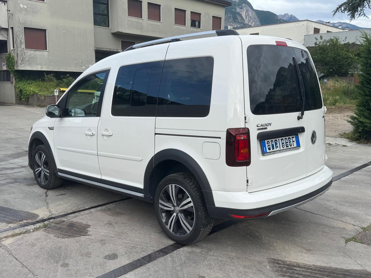 VW CADDY ALLTRACK 2.0 TDI 122 CV 4MOTION MANUALE