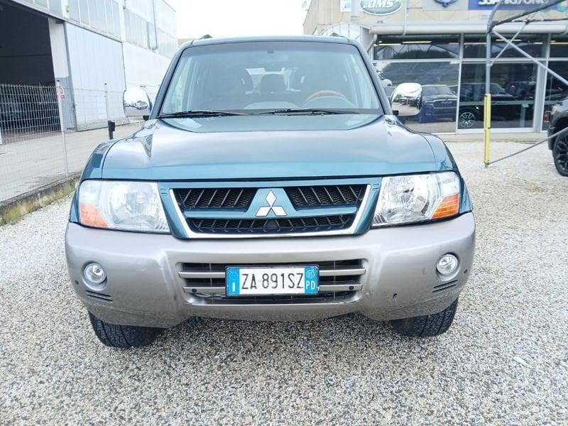 Mitsubishi Pajero 3.2 16V DI-D 5p. GLS2 7 POSTI