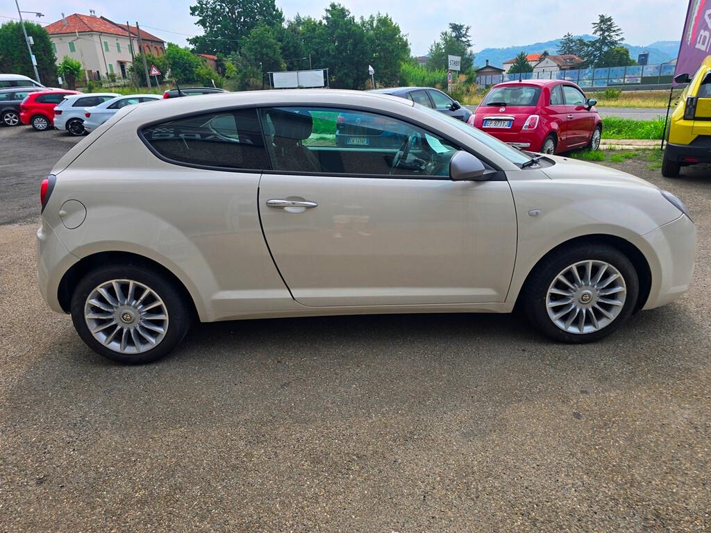 Alfa Romeo MiTo 1.4 78 CV Distinctive IDEALE PER NEO PATENTATI