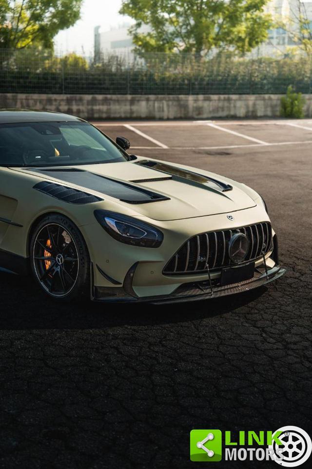 MERCEDES-BENZ GT AMG R