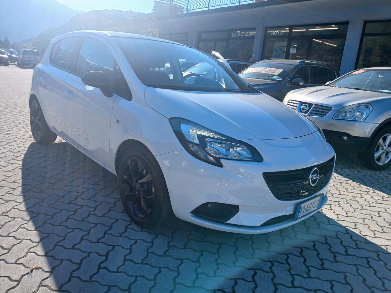 Opel Corsa 1.2 5 porte