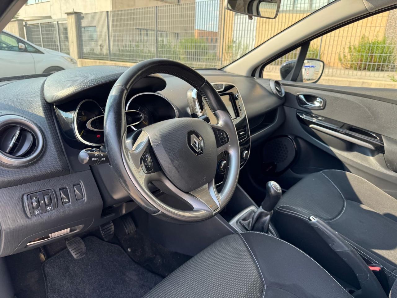 Renault Clio Sporter 1.5 dCi 8V 75CV Costume National