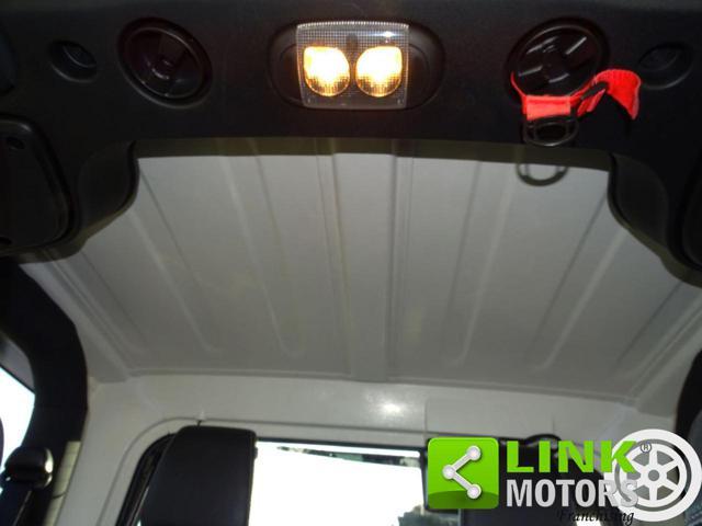 JEEP Wrangler 2.8 CRD DPF Sahara 4x4 automatic