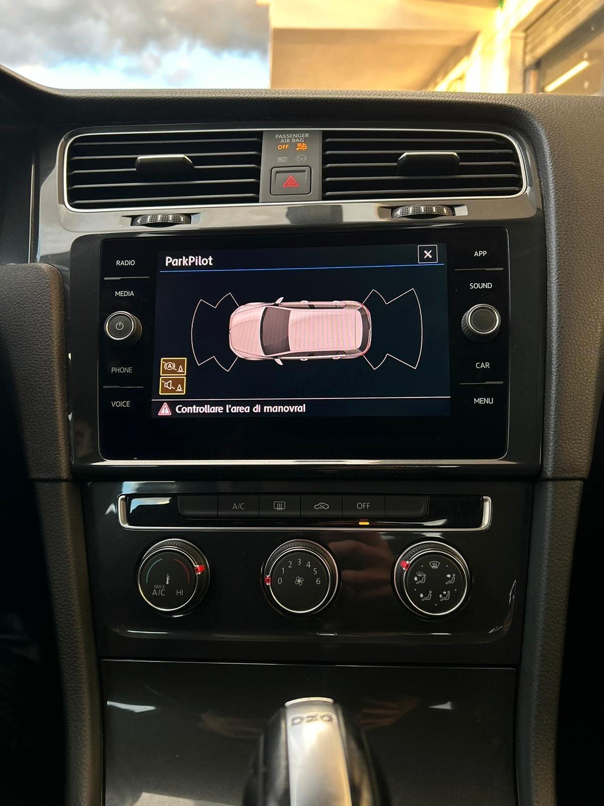 Volkswagen Golf 1.6 TDI 115CV DSG 5p. Business BlueMotion Technology