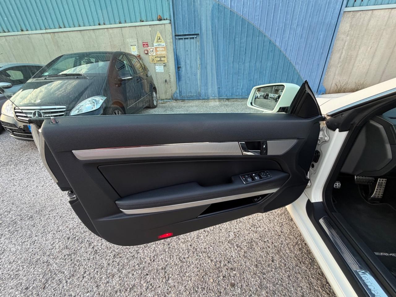 Mercedes-benz E 220 CDI BlueEFFICIENCY Elegance