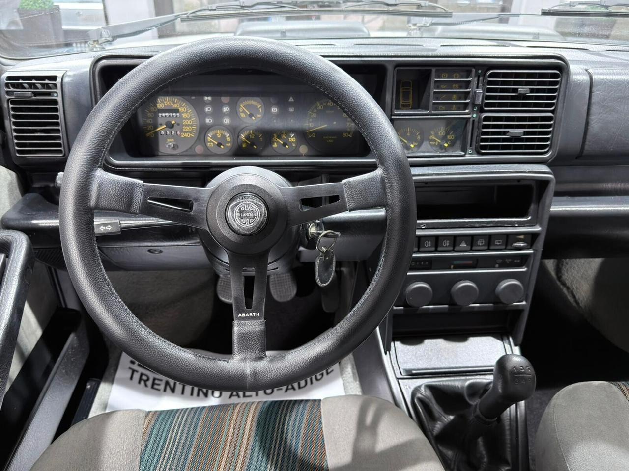 LANCIA DELTA 1.6I.E. TURBO HF 140CV ASI TETTO APRIBILE