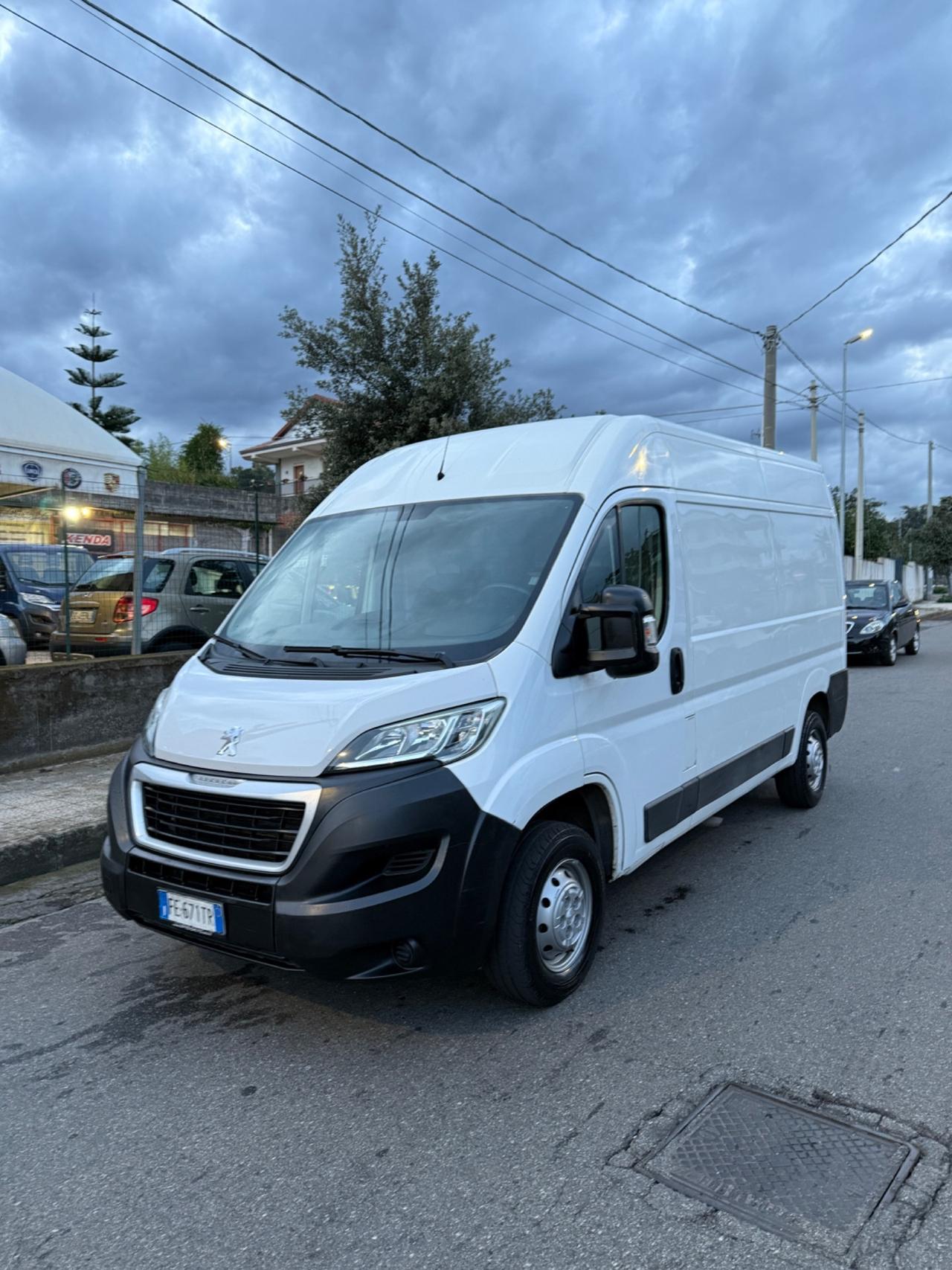 Peugeot Boxer 2.0 Diesel 130cv